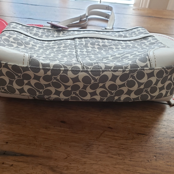 NWOT COACH purse! - Picture 5 of 5